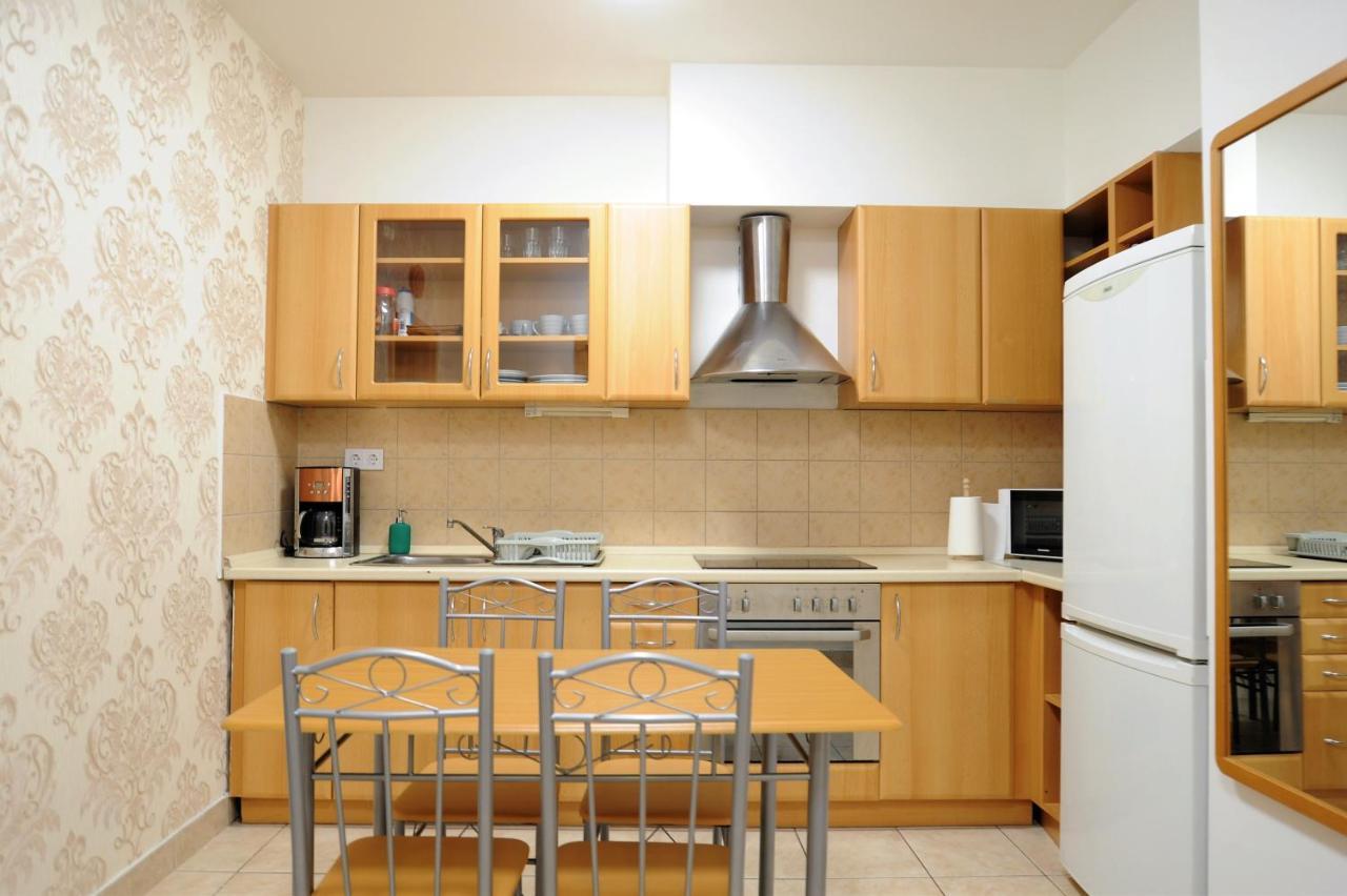 Lovely Apartment In The Heart Of Budapest Exterior photo