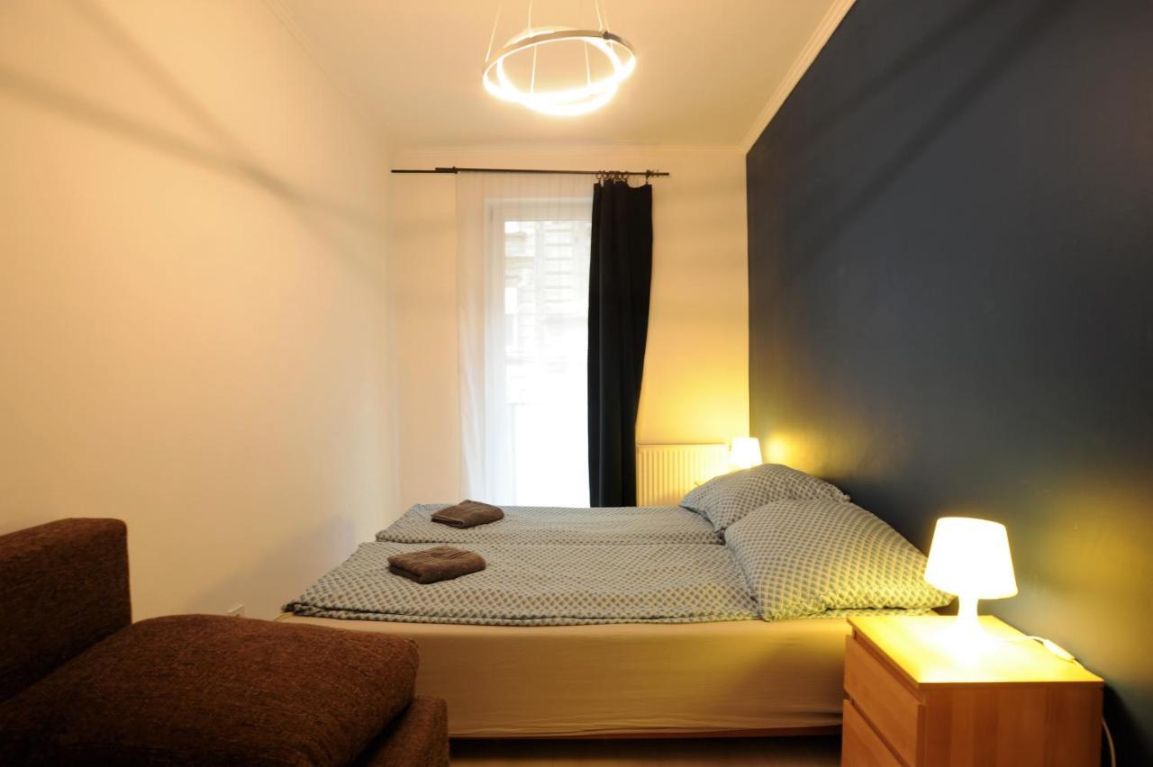 Lovely Apartment In The Heart Of Budapest Exterior photo